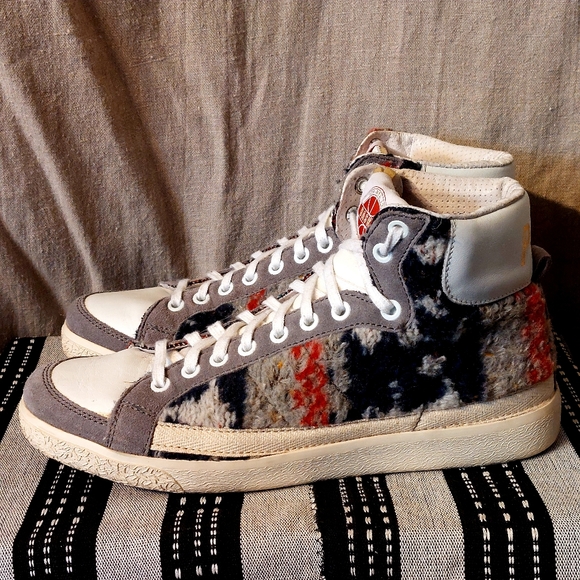 Pantofola d'Oro white & grey hi-top sneaker w sherpa trim, sz 40, EUC - Picture 2 of 16